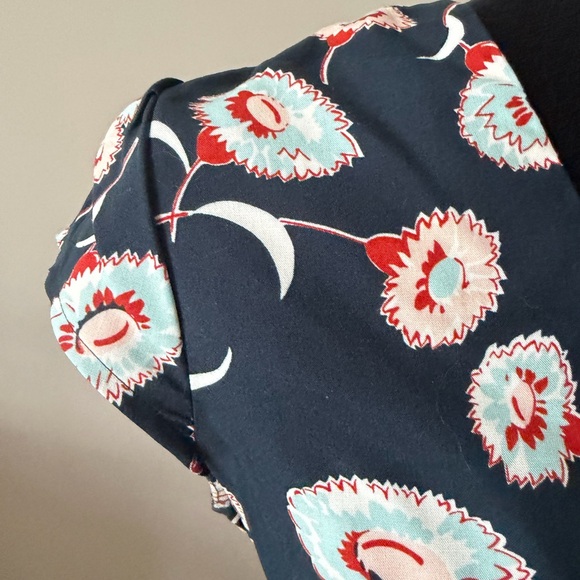 J. Crew Floral Navy & Red Faux Wrap Short Sleeve Zip Dress Size 6 - Picture 6 of 8